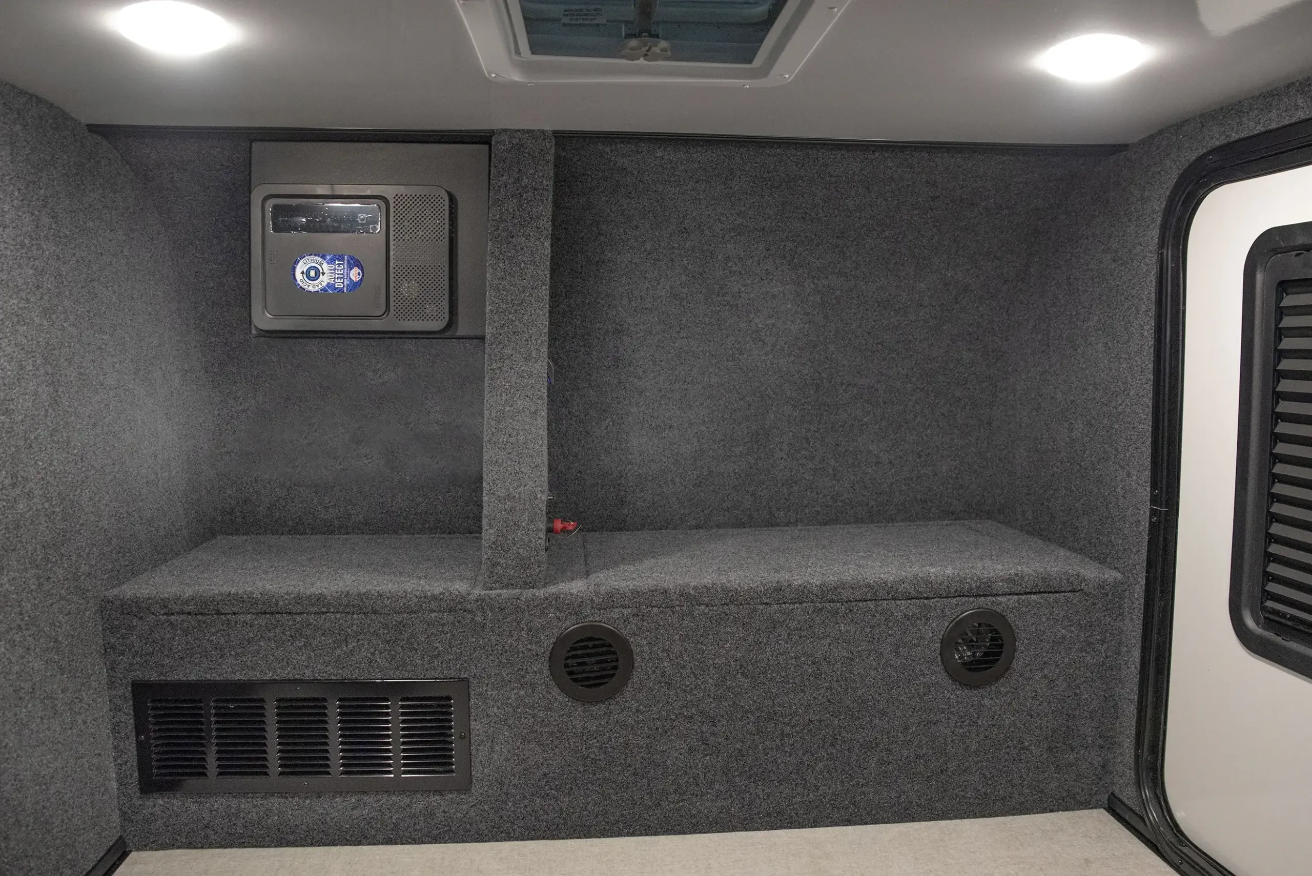 12RK-XT Front Interior Wall