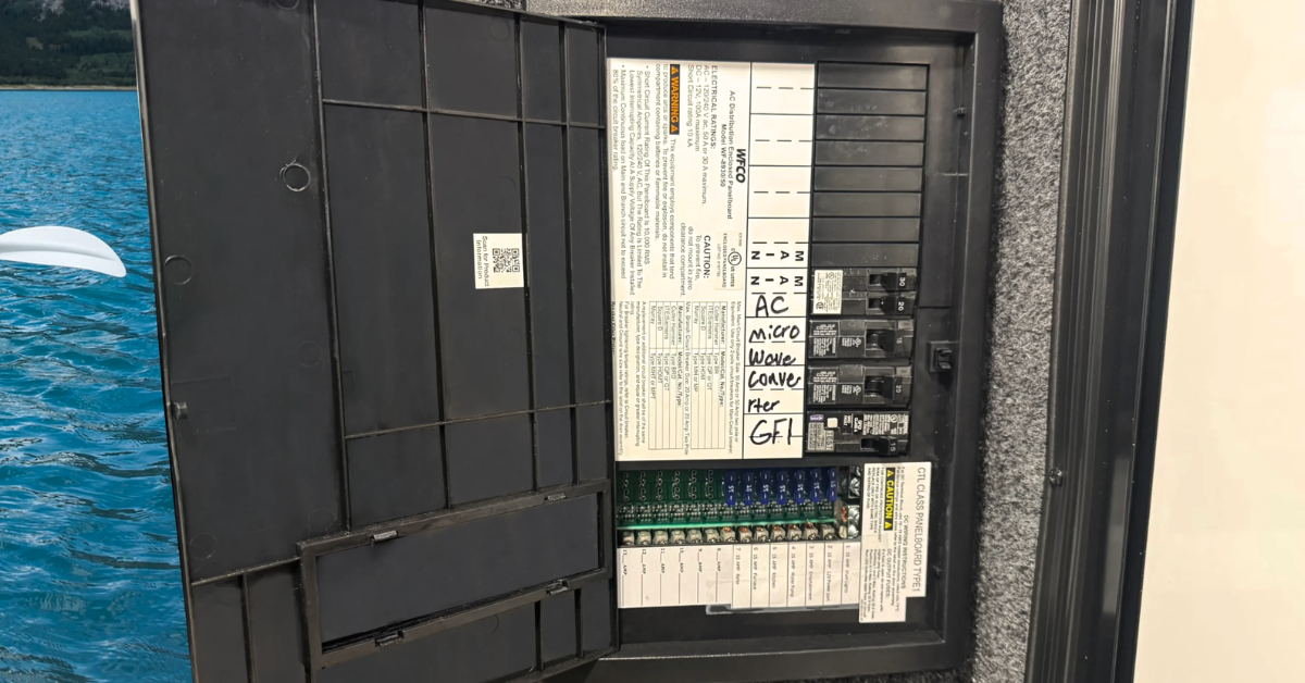 You are currently viewing How RV Converters and Shore Power Charging Work 